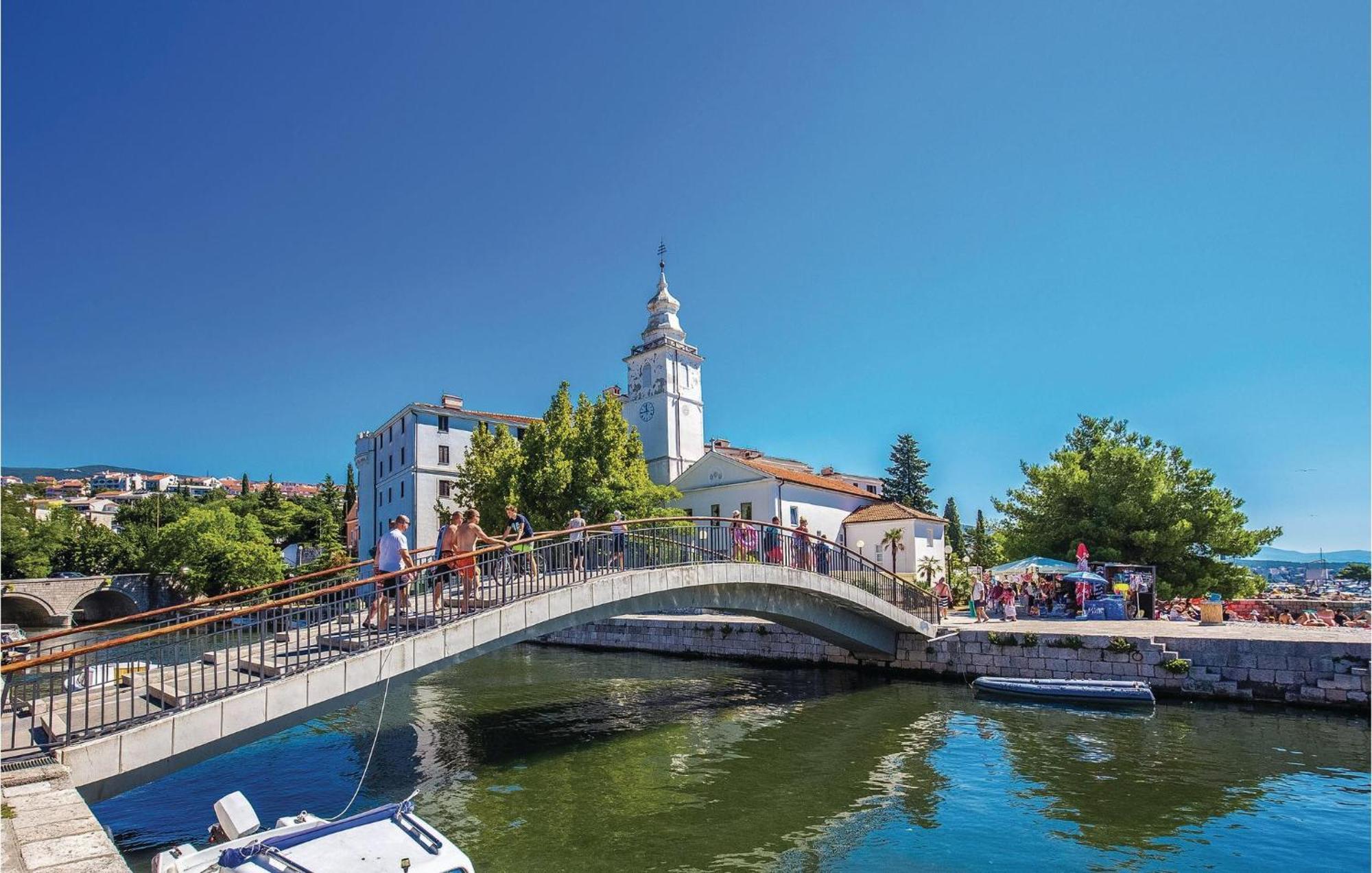 Cozy Apartment In Crikvenica With House Sea View Екстер'єр фото