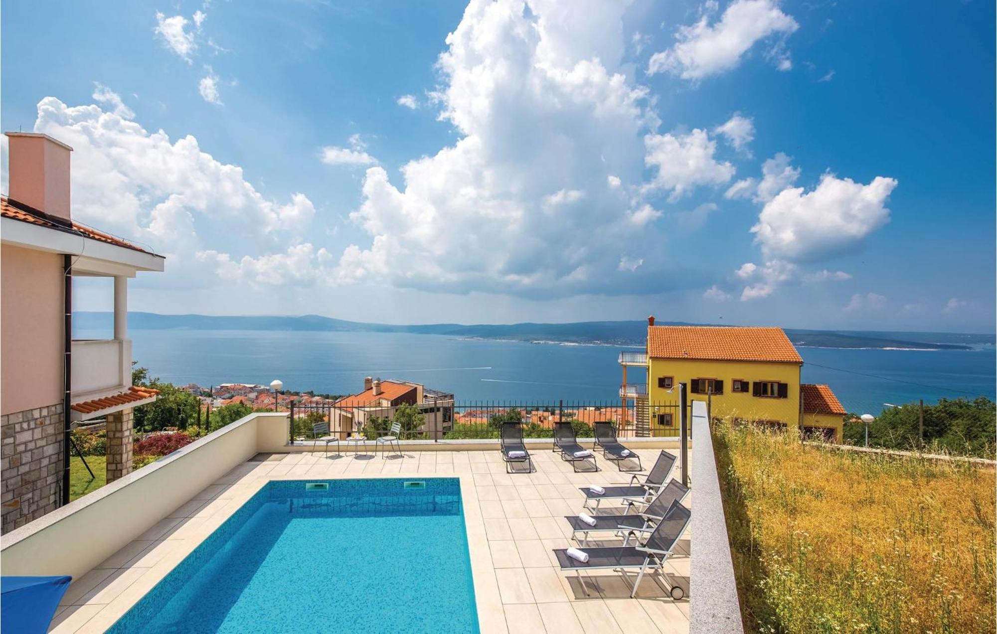 Cozy Apartment In Crikvenica With House Sea View Екстер'єр фото