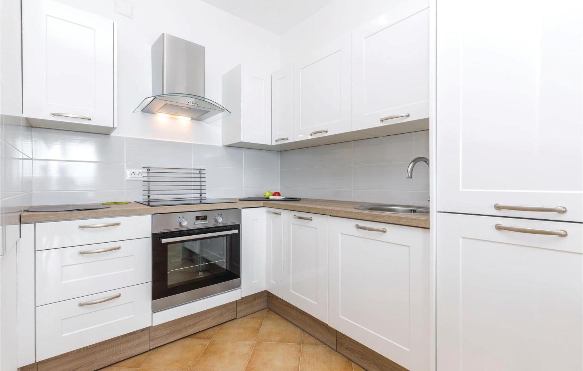Cozy Apartment In Crikvenica With House Sea View Екстер'єр фото