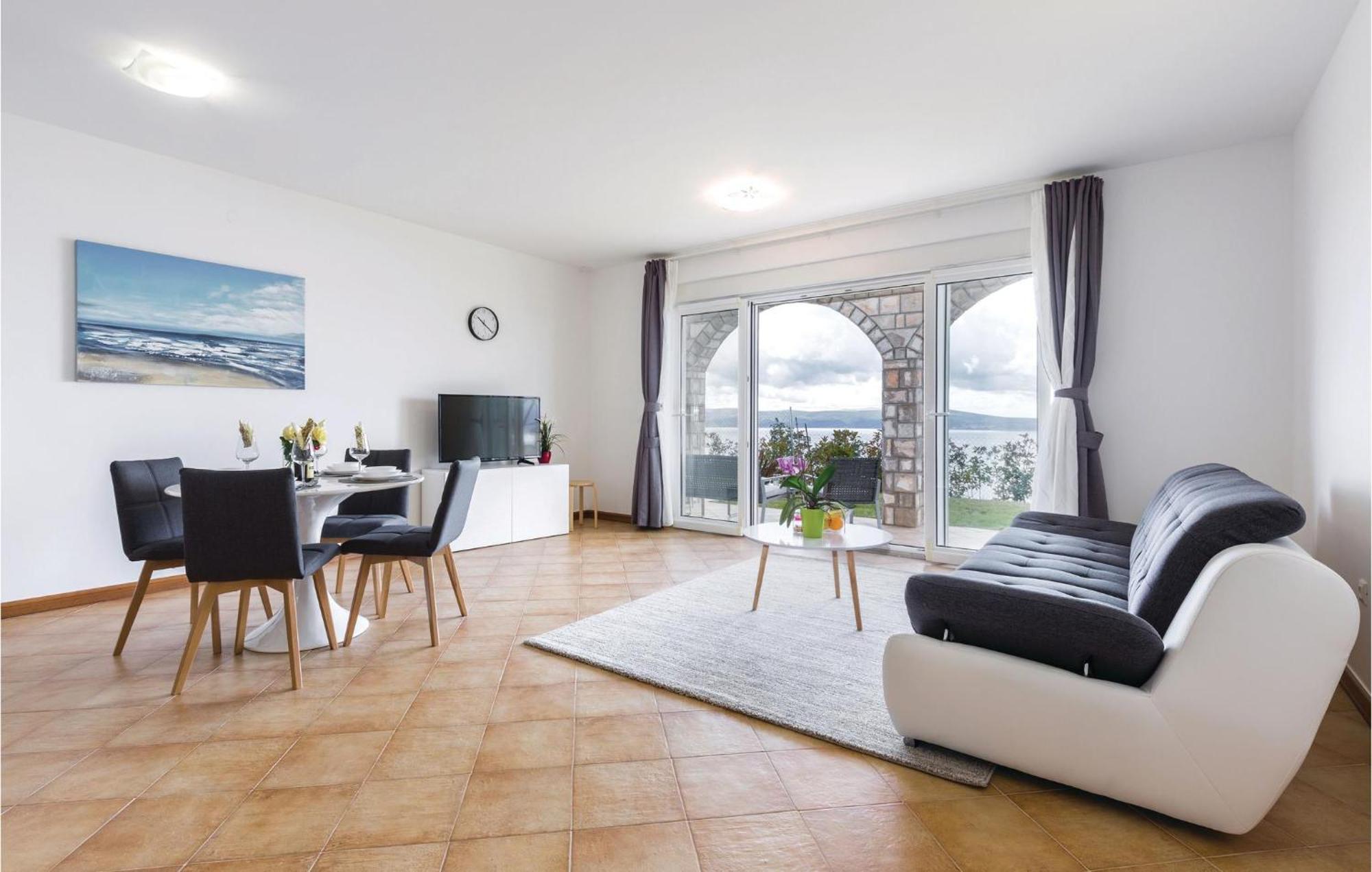 Cozy Apartment In Crikvenica With House Sea View Екстер'єр фото